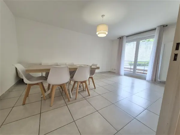 Appartement à louer - Sainte-Catherine, 2 pièces