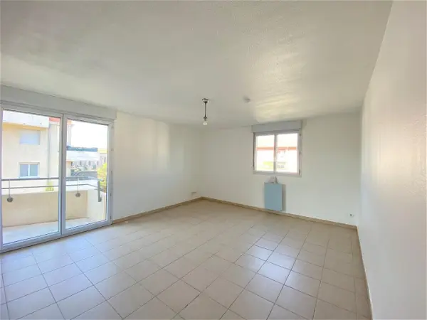 Appartement à louer - MARSEILLE, 3 pièces