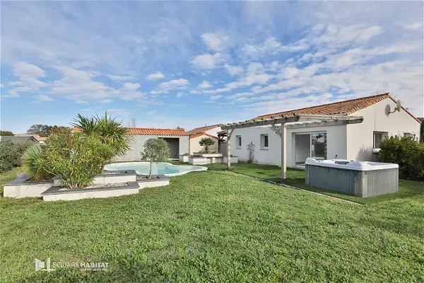 Maison à vendre - SAINT AVAUGOURD DES LANDES, 4 pièces