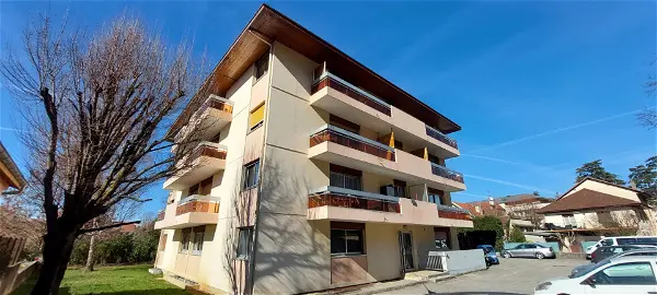 Appartement à vendre - ETREMBIERES, 3 pièces