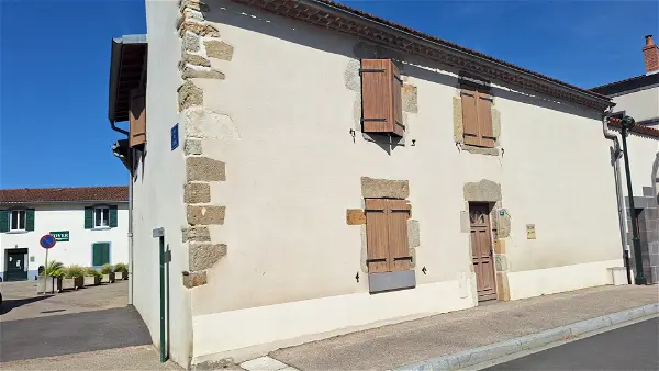 Location maison 2 pièces - 51.51m² à Bouzel (63910)