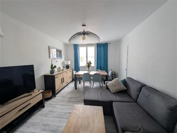 Location appartement 3 pièces - 74.28m² à Bourg-lès-valence (26500)