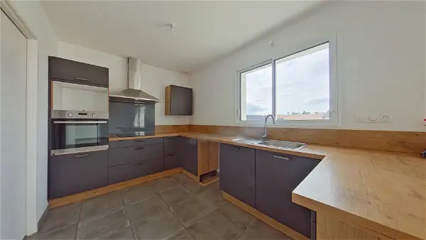 Maison à louer - POITIERS, 5 pièces