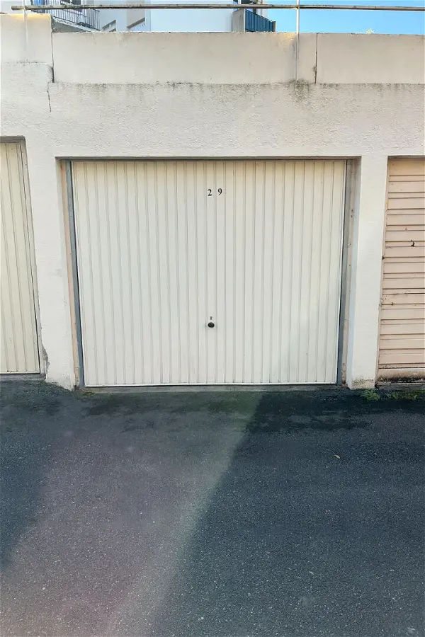 Stationnement à vendre - LOUDUN - 25 m²