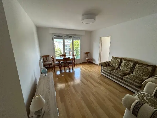 Appartement à louer - Ferney-Voltaire, 3 pièces