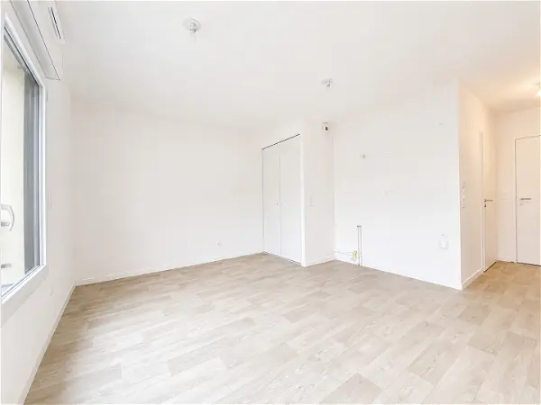 Appartement à louer - LA ROCHE S/ YON, 1 pièce