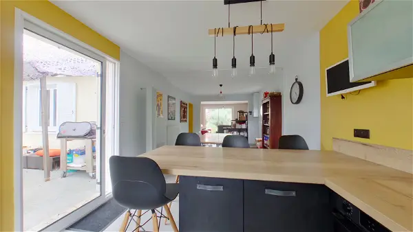 Maison à vendre - VOUILLE, 5 pièces