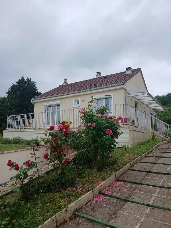 Maison à louer - CINAIS, 2 pièces