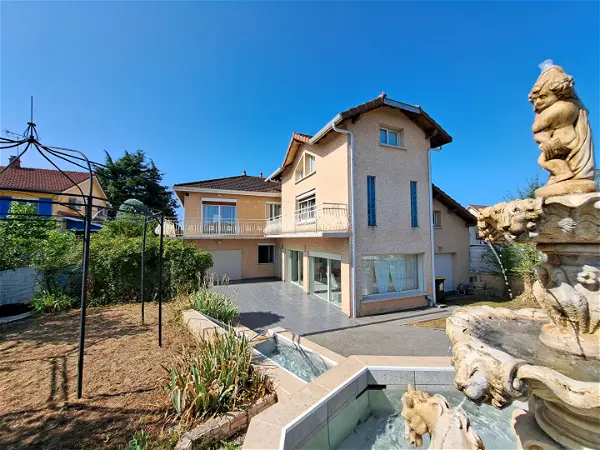 Achat maison 10 pièces - 125.26m² à Corbas (69960)