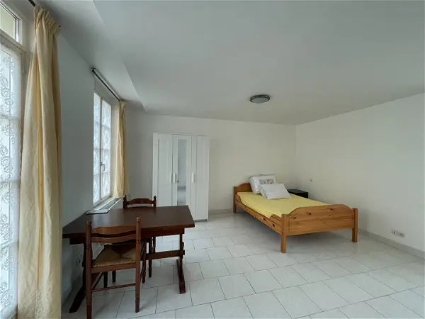 Location appartement 1 pièce - 24m² à Sable sur sarthe (72300)