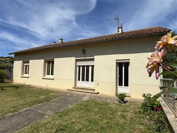 Maison à vendre - ROUILLE, 4 pièces