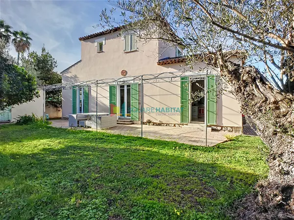 Achat maison 5 pièces - 110.26m² à Antibes (06160)