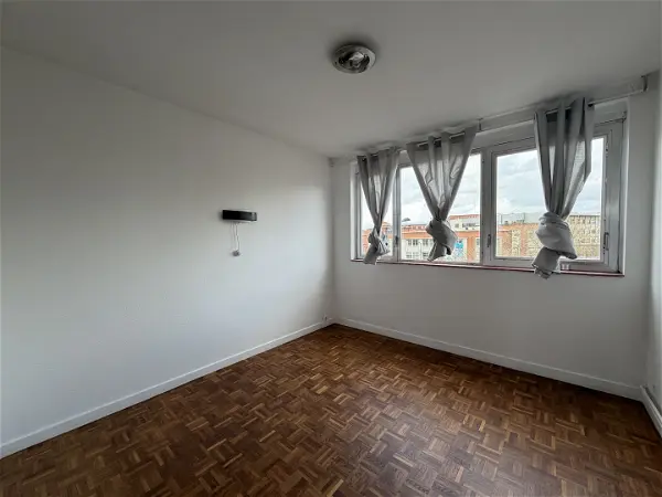 Appartement à louer - Valenciennes, 3 pièces