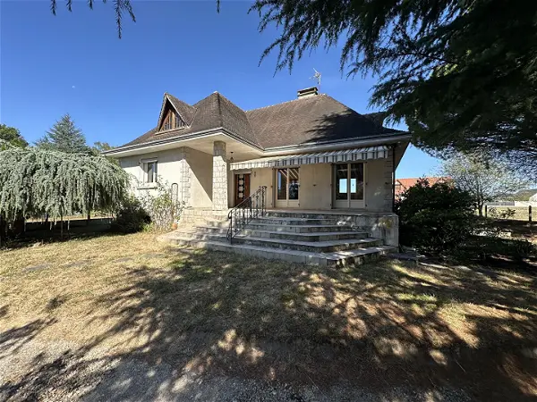 Maison à vendre - COUR CHEVERNY, 6 pièces