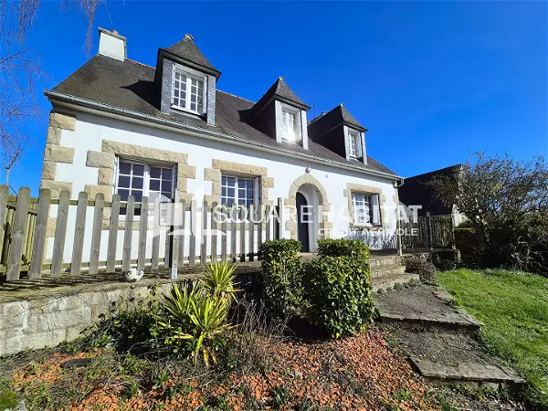 Achat maison 5 pièces - 134m² à Guingamp (22200)