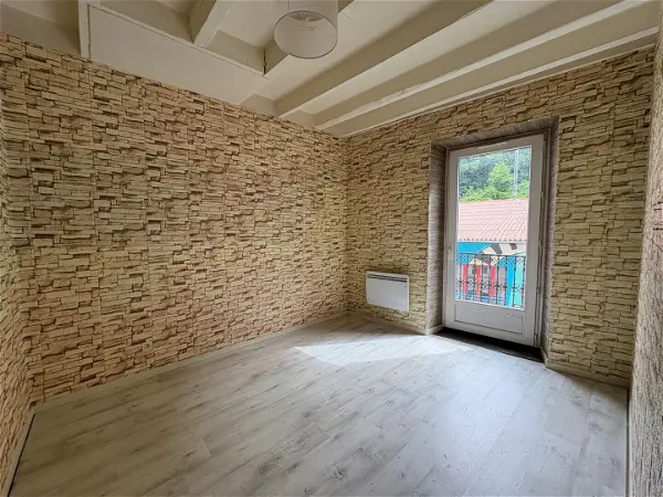 Location appartement 3 pièces - 44m² à Tenay (01230)