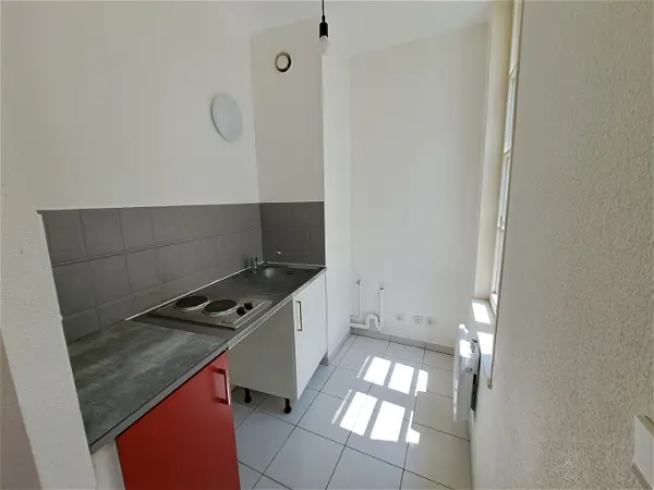 Appartement à louer - SAINTES, 1 pièce
