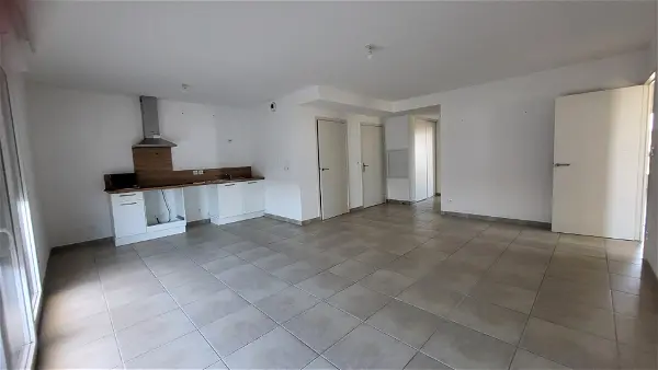 Location appartement 4 pièces - 87.13m² à Le pontet (84130)