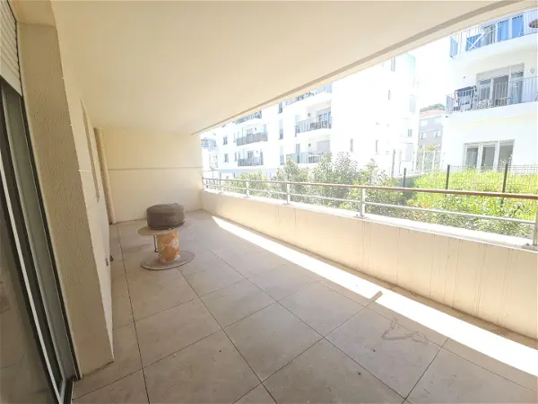Location appartement 1 pièce - 28.5m² à Antibes (06600)