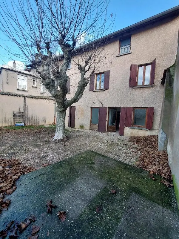 Location appartement 3 pièces - 68m² à Les roches-de-condrieu (38370)