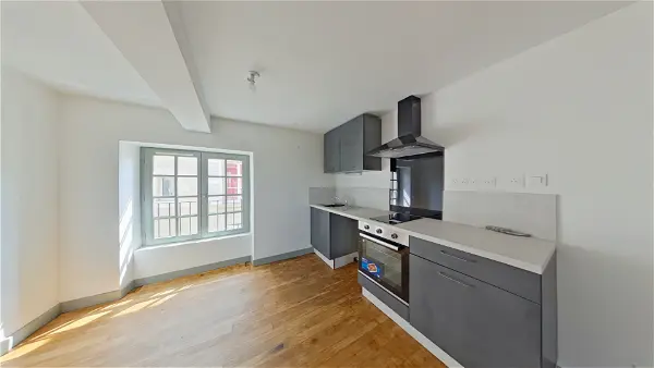 Location appartement 4 pièces - 75m² à Poitiers (86000)