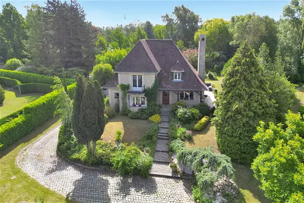 Achat maison 6 pièces - 180m² à Annezin (62232)