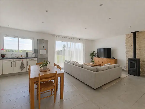 Maison à vendre - CHAMPIGNY EN ROCHEREAU, 4 pièces