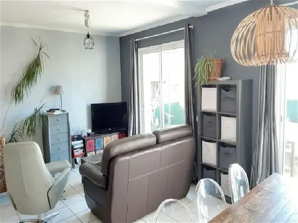 Maison à louer - ST CHAMOND, 6 pièces