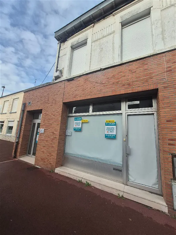 Local commercial à louer - SALLAUMINES, 1 pièce