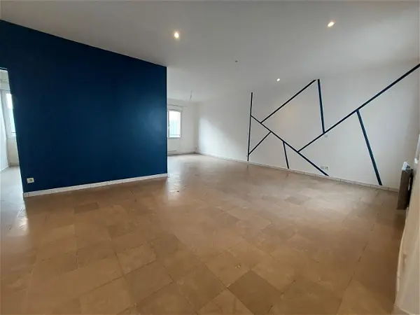 Appartement à vendre - EU, 5 pièces