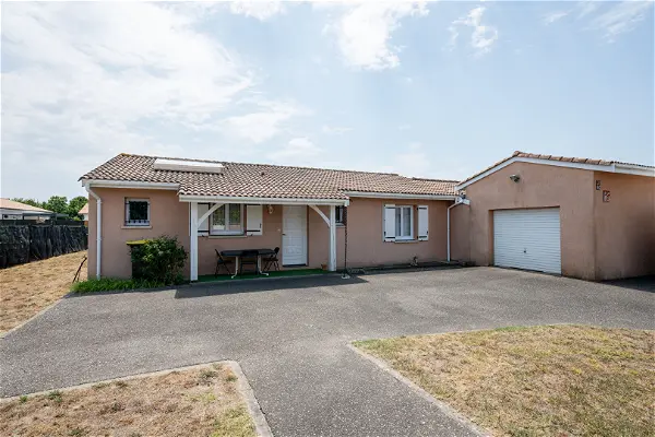 Achat maison 6 pièces - 114m² à Lamarque (33460)