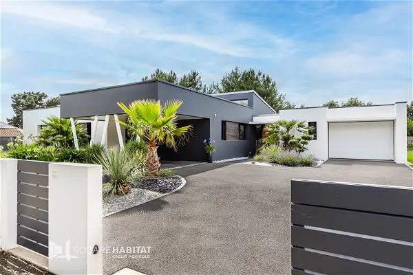 Maison à vendre - SAINT HILAIRE DE RIEZ, 4 pièces