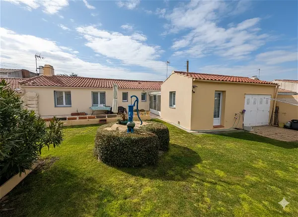 Maison à vendre - BEAUVOIR SUR MER, 4 pièces