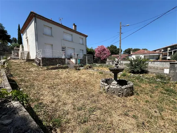 Appartement à louer - Bourg-Saint-Andéol, 3 pièces