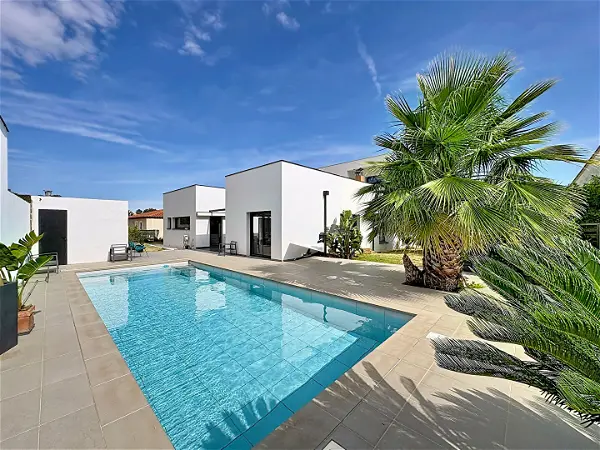 Achat maison 5 pièces - 200m² à Laroque des alberes (66740)