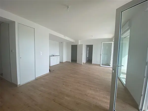 Appartement à louer - L HUISSERIE, 3 pièces