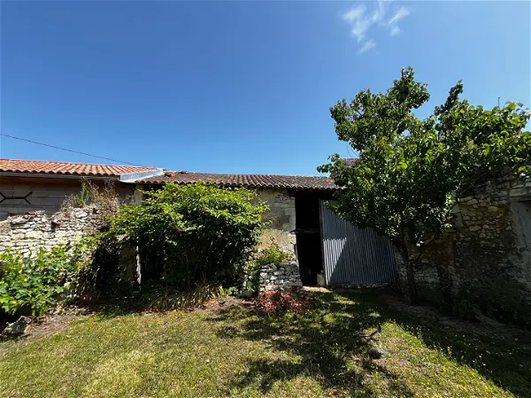 Achat maison 1 pièce - 110m² à Ouzilly (86380)