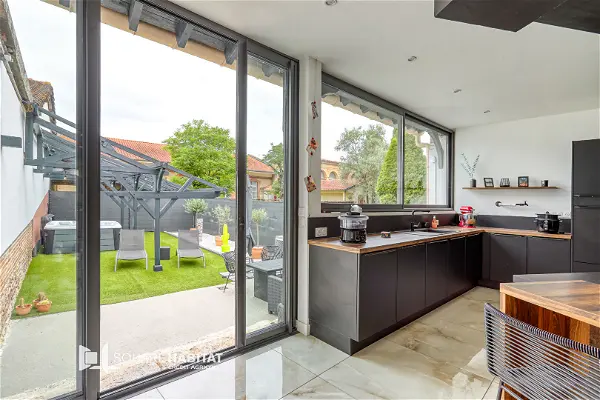 Achat maison 6 pièces - 230m² à Beaumont de lomagne (82500)