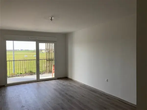 Location appartement 3 pièces - 62.77m² à Fleury sur orne (14123)