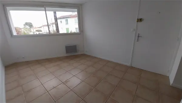 Location appartement 1 pièce - 24.71m² à Dax (40100)