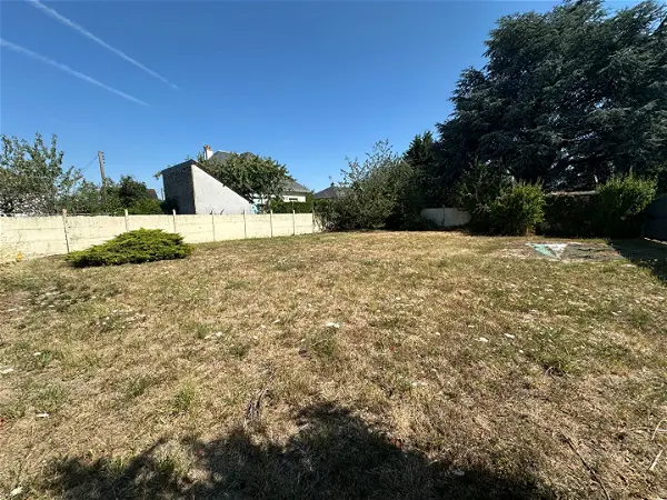 Terrain à vendre - LA CHAUSSEE SAINT VICTOR - 559 m²