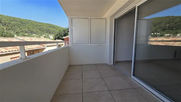 Appartement à louer - SOLLIES PONT, 2 pièces