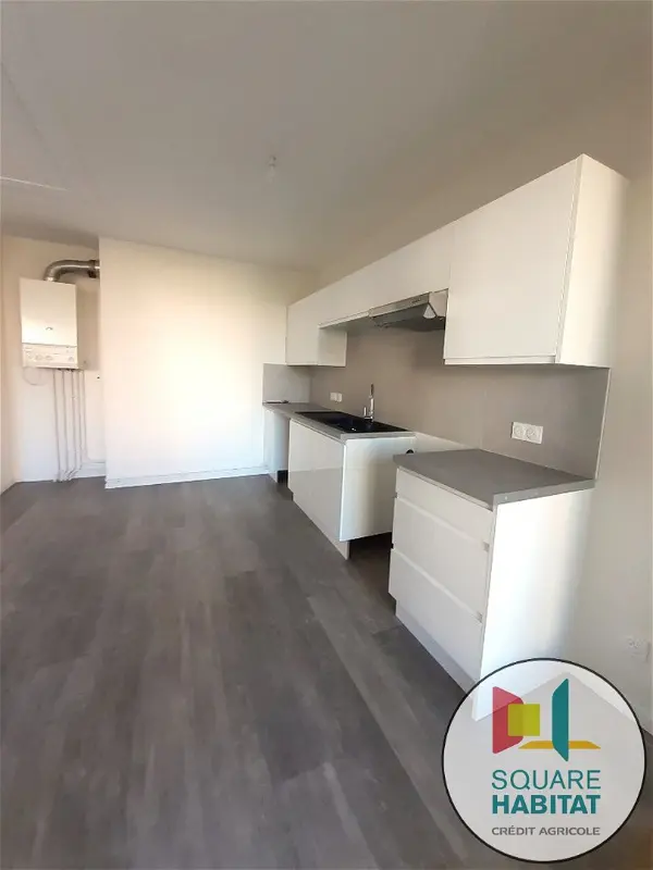 Appartement à louer - ISSOIRE, 3 pièces