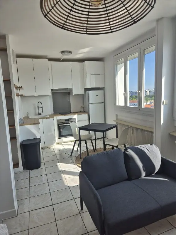 Appartement à louer - Lyon 8e Arrondissement