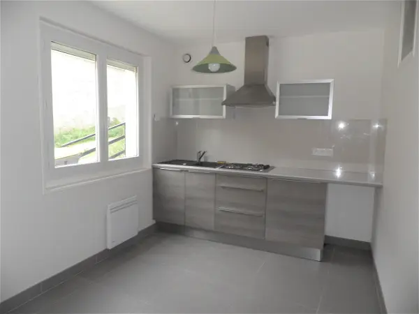 Location appartement 2 pièces - 42m² à Vallan (89580)