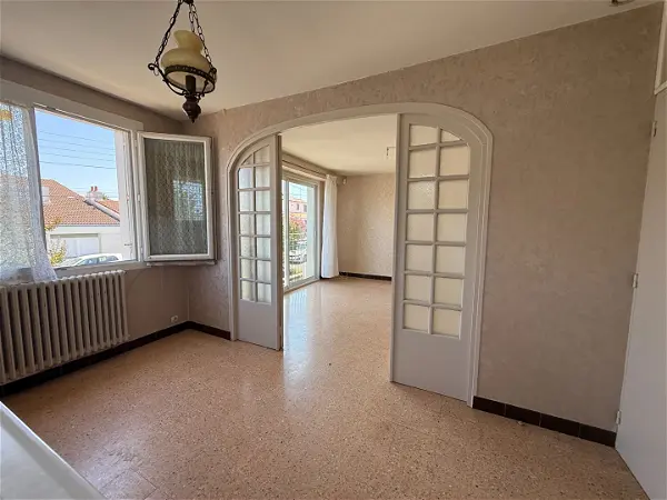 Maison à vendre - LA ROCHE SUR YON, 5 pièces