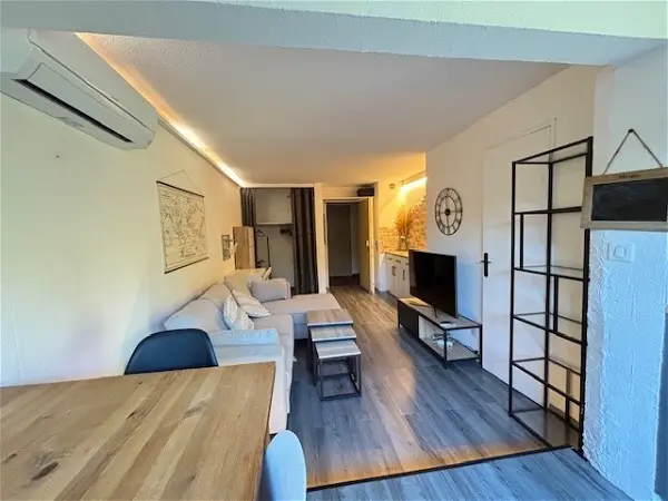 Appartement à louer - CAGNES, 1 pièce