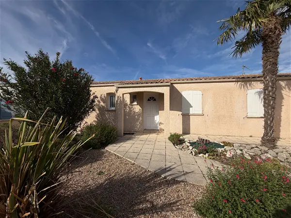 Location maison 4 pièces - 99.4m² à Saint jean de liversay (17170)