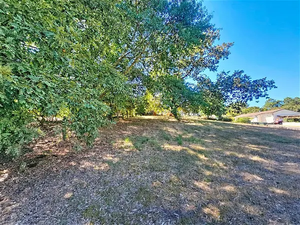 Achat terrain - 596m² à Ychoux (40160)