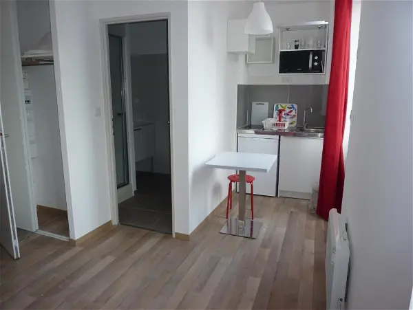 Appartement à louer - Valence, 1 pièce